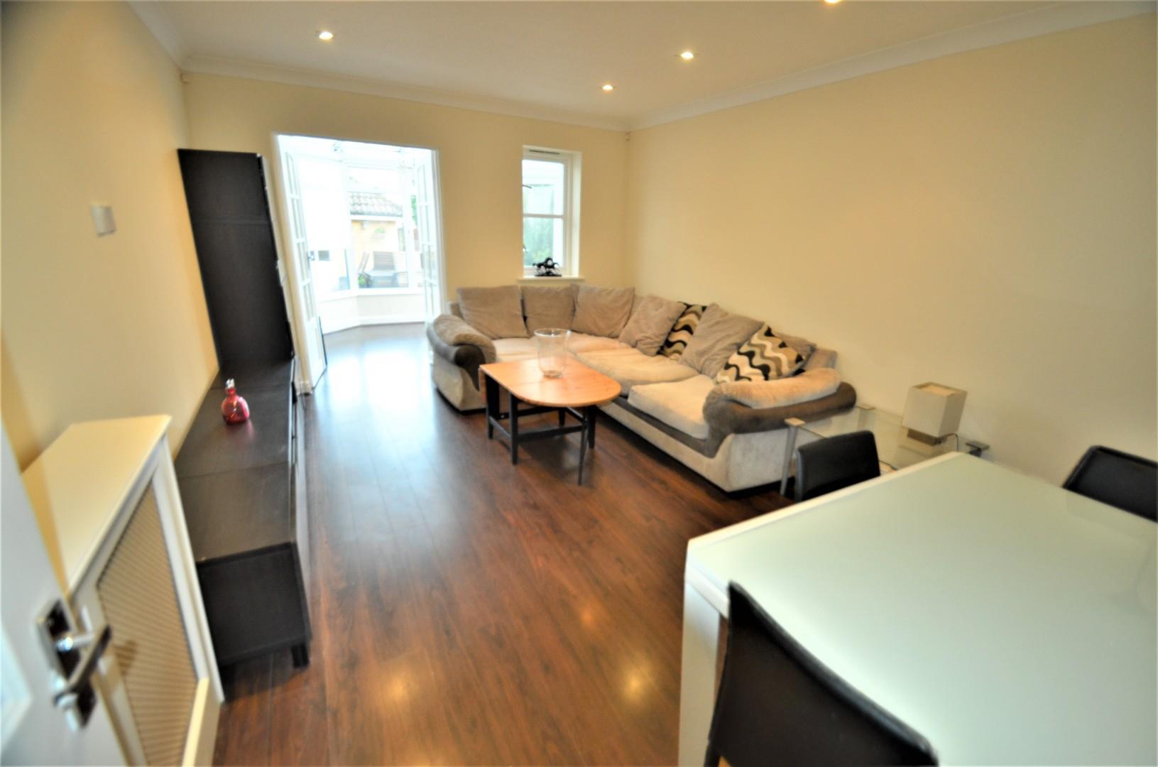 Sefton Avenue, Mill Hill